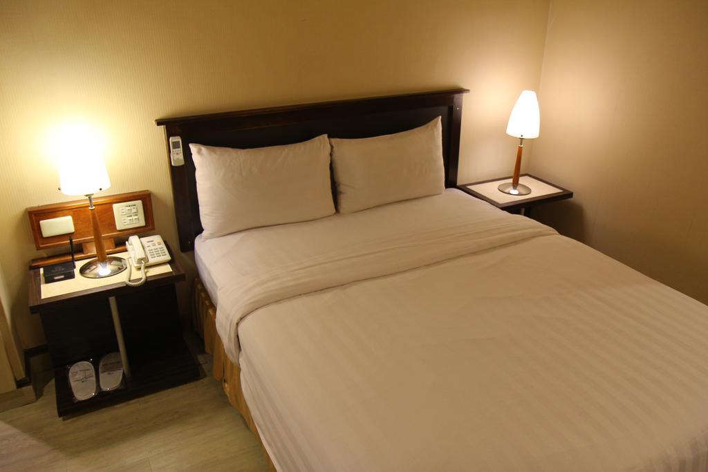 กู้ดเนส โฮเต็ล Hotel เกาสง ภายนอก รูปภาพ