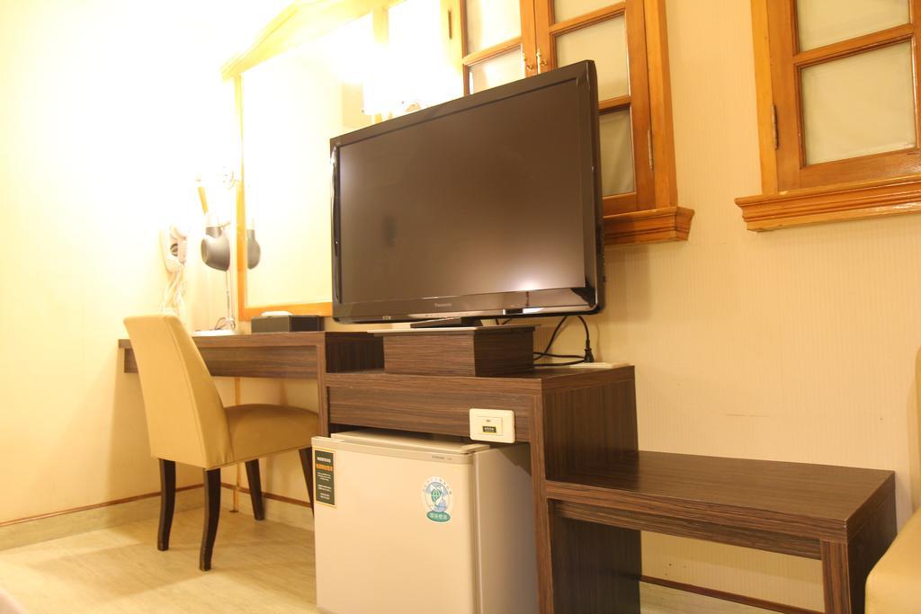 กู้ดเนส โฮเต็ล Hotel เกาสง ภายนอก รูปภาพ