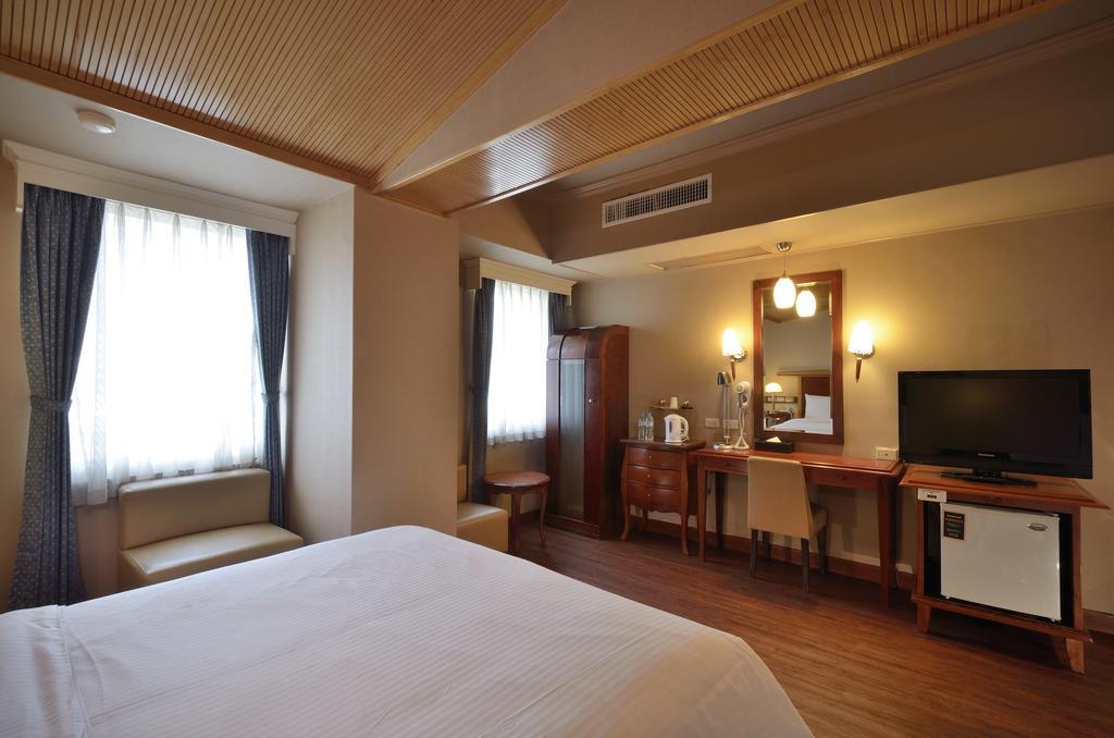 กู้ดเนส โฮเต็ล Hotel เกาสง ภายนอก รูปภาพ