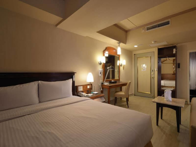 กู้ดเนส โฮเต็ล Hotel เกาสง ภายนอก รูปภาพ