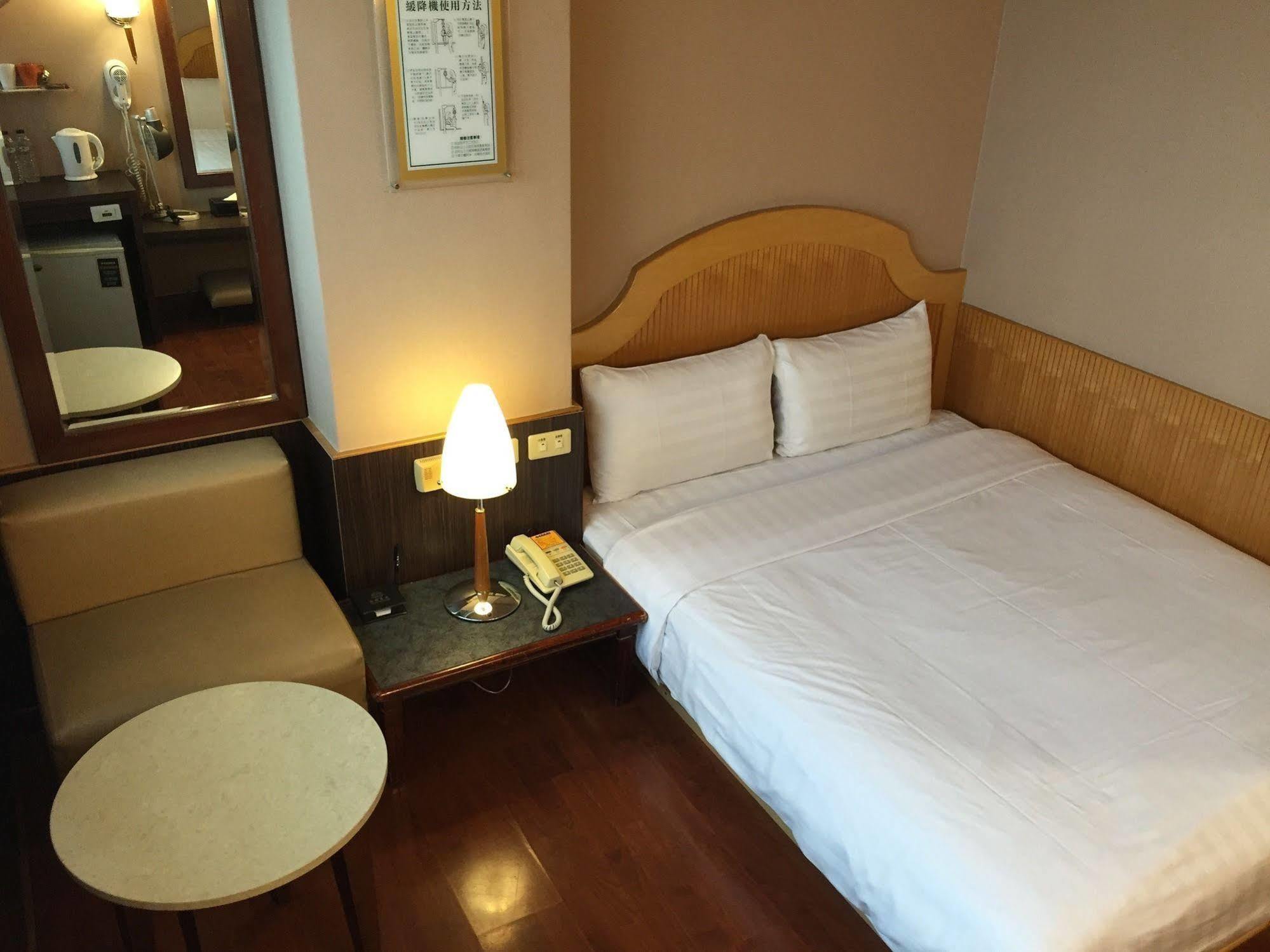 กู้ดเนส โฮเต็ล Hotel เกาสง ภายนอก รูปภาพ