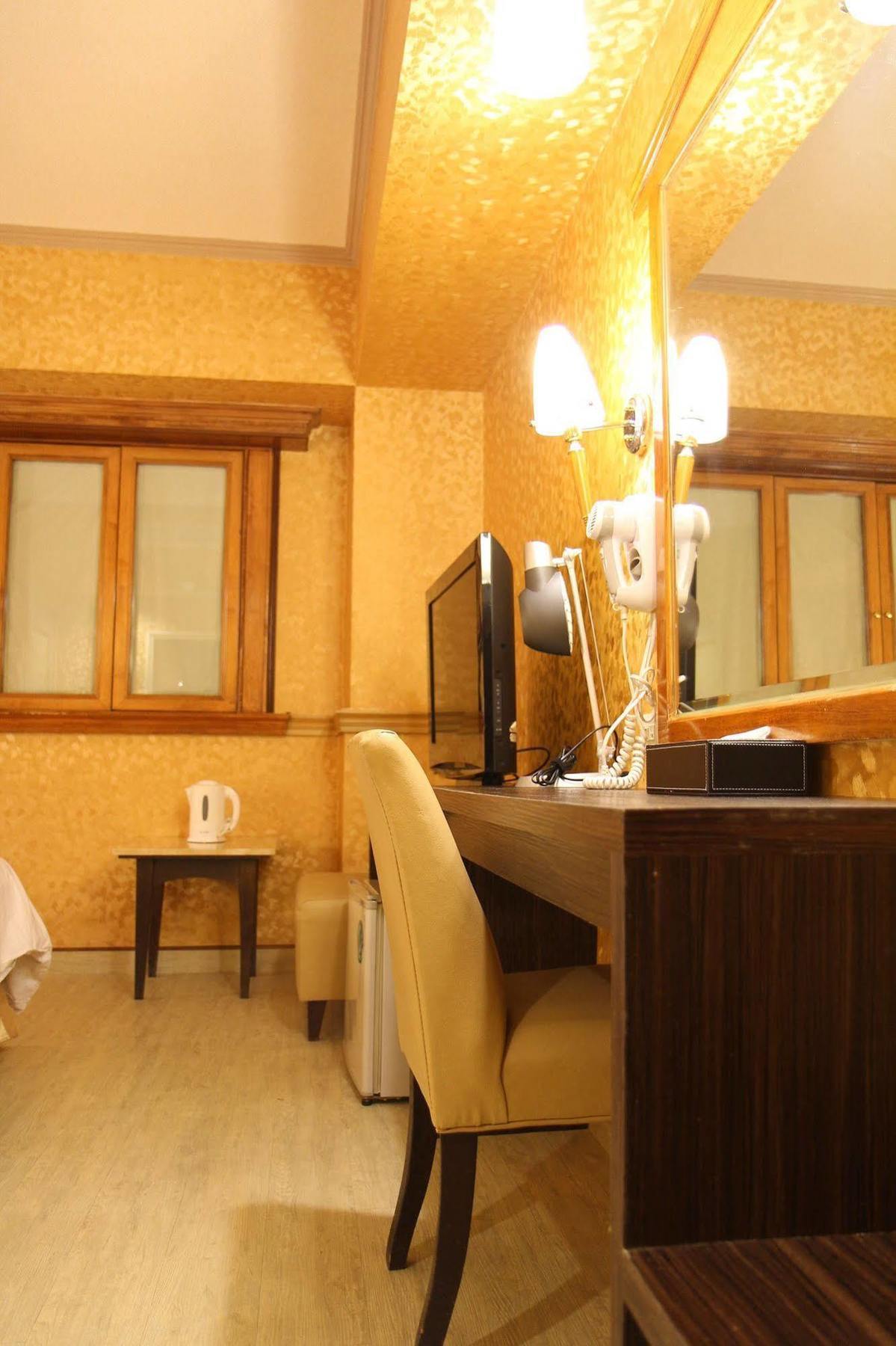 กู้ดเนส โฮเต็ล Hotel เกาสง ภายนอก รูปภาพ